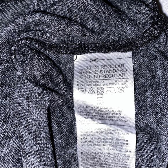 Old Navy Black, Gray & White Long Sleeve Blouse - Picture 4 of 4